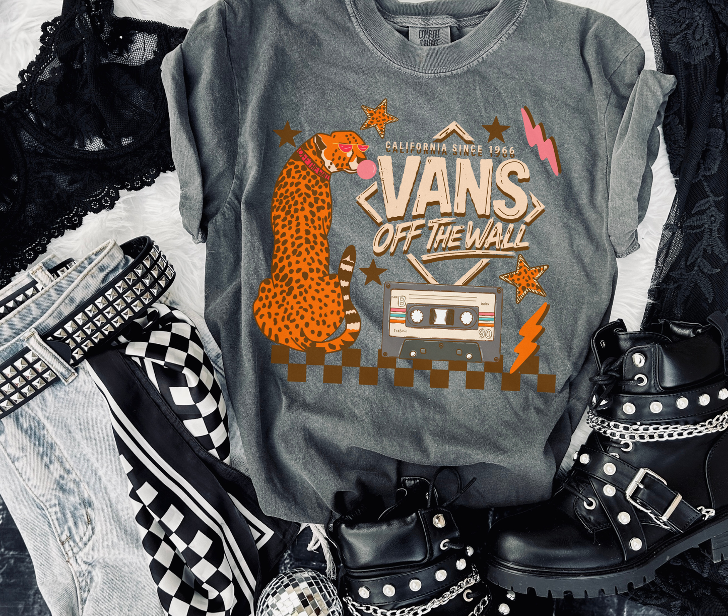 Off the wall tee