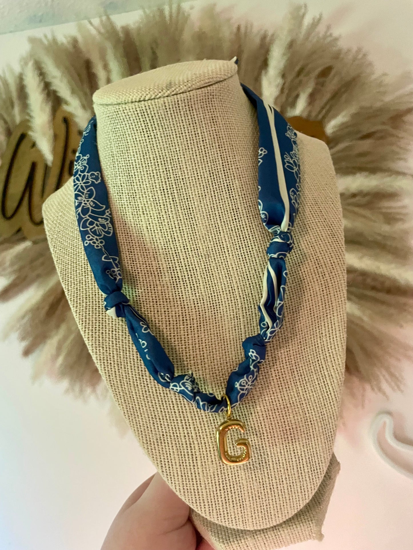 G Scarf